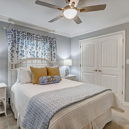 Spring Break Specials! Front Row Views - Tiki Bar - Playground Villa Bolivar Peninsula Exterior photo