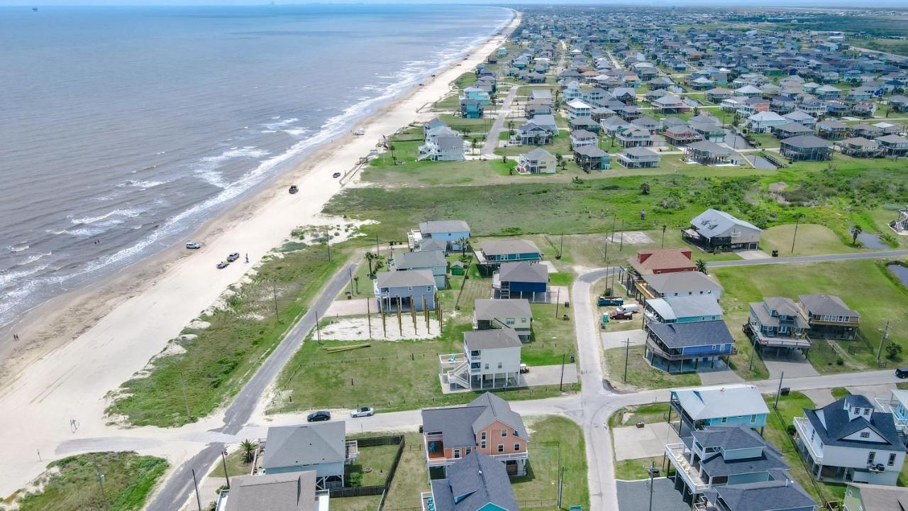 Spring Break Specials! Front Row Views - Tiki Bar - Playground Villa Bolivar Peninsula Exterior photo